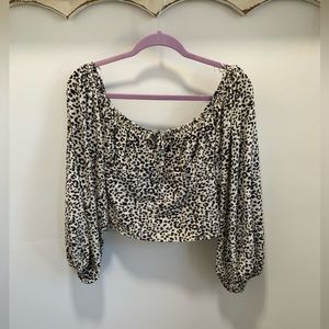 Acoa Adorable Leopard Top